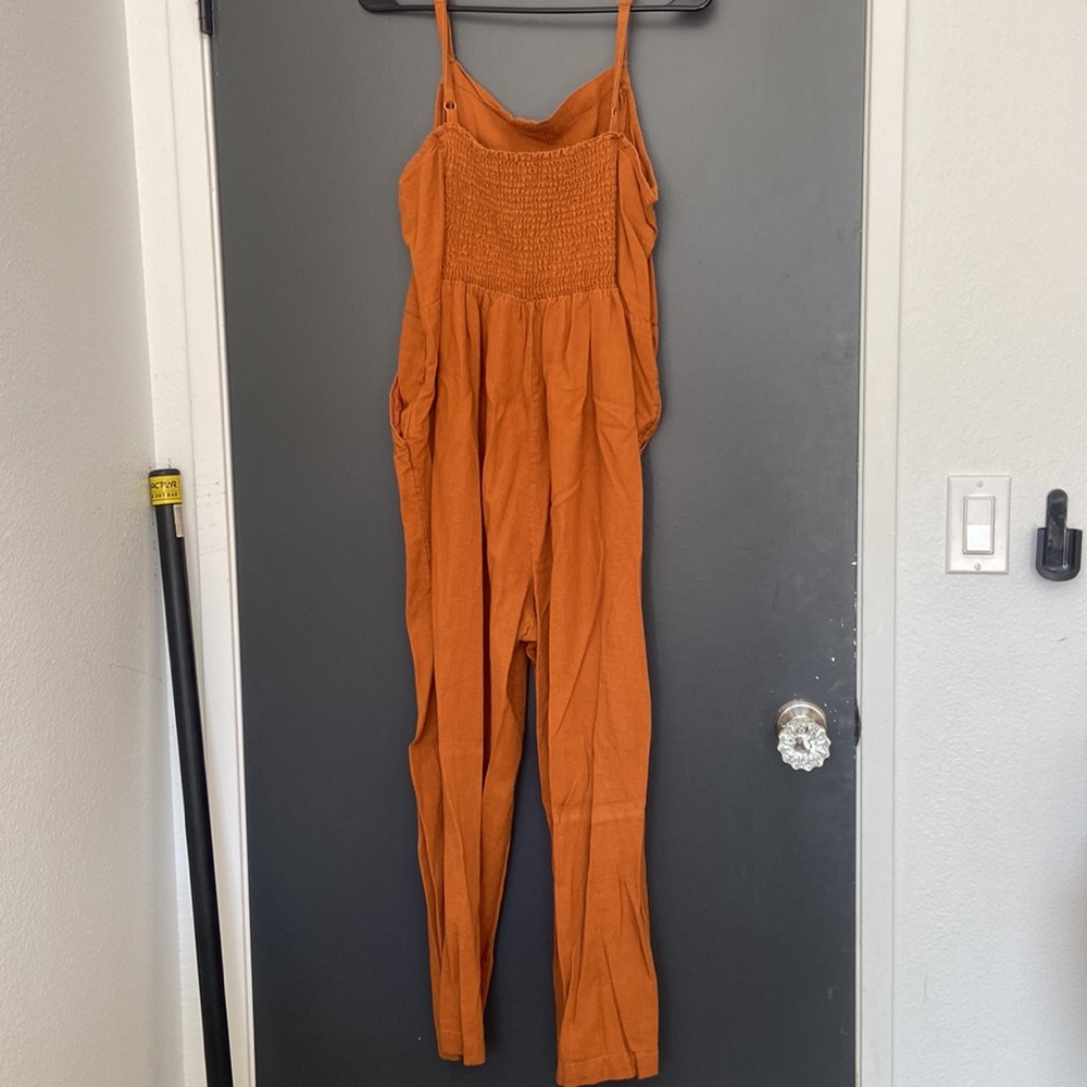 Rust colored jumpsuit - Picture 5 of 5